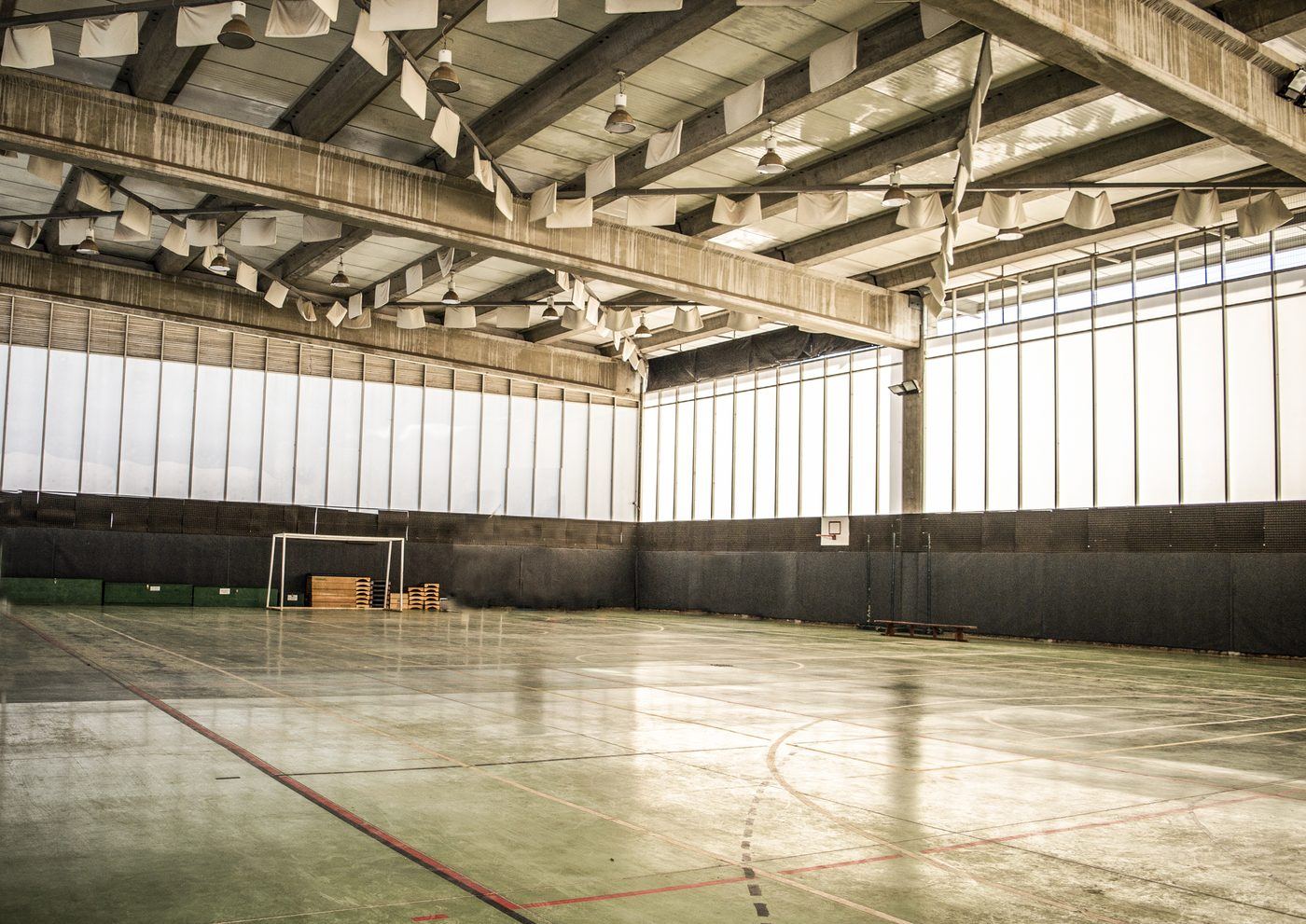 Gimnasio techado del Colegio Campanario